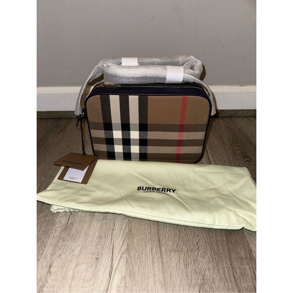 NWT Burberry House Check Leather Camera Bag Crossbody Bag Multicolor - Picture 1 of 9